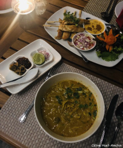 Khao Soi et Kai Satay Hôtel Katiliya Mountain Resort & Spa Mae Chan Chiang Rai Thaïlande Asie