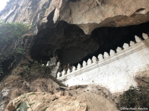 Pak Ou cave (grotte aux 4 000 bouddhas) Laos Asie