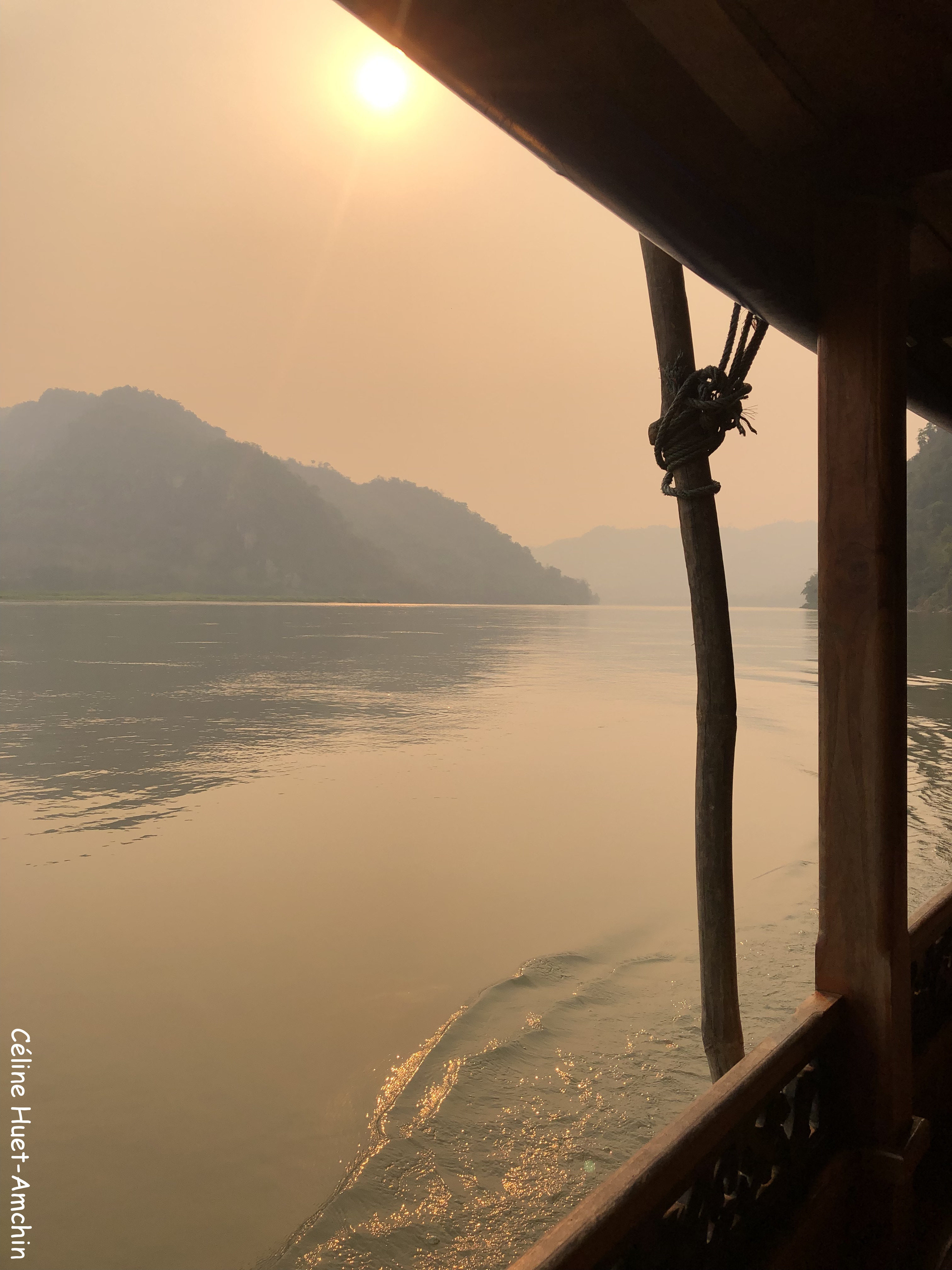 Retour à Luang Prabang depuis Pha Bad Ke en bateau sur le Mékong Laos Asie
