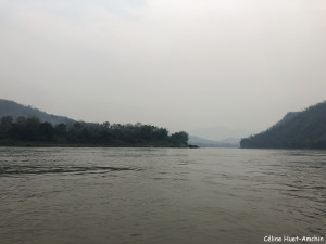 Sur le Mékong retour vers Luang Prabang Laos Asie