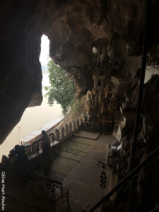 Pak Ou cave (grotte aux 4 000 bouddhas) Laos Asie