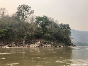 Sur le Mékong vers les grottes Laos Asie