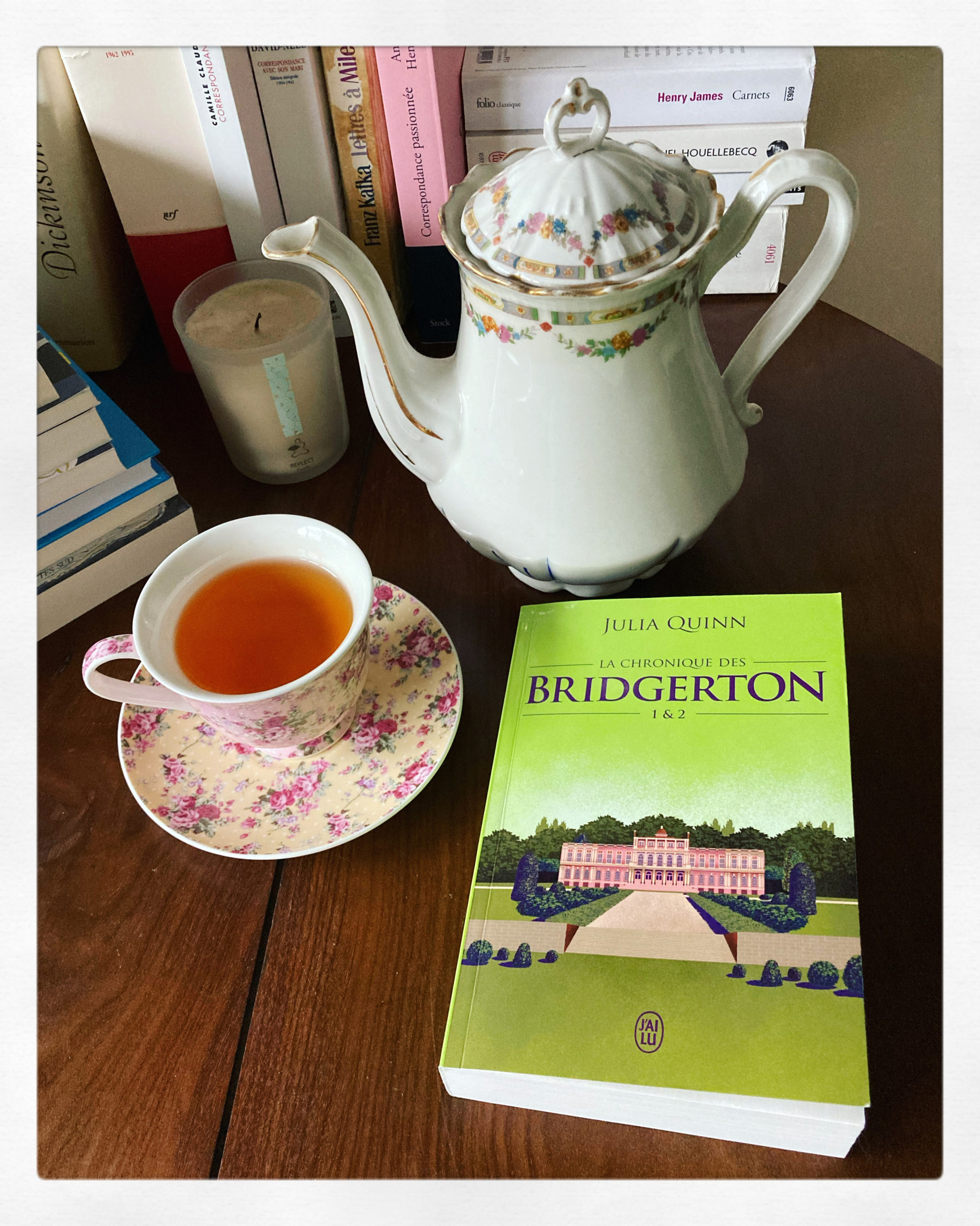 "La chronique des Bridgerton" de Julia Quinn...