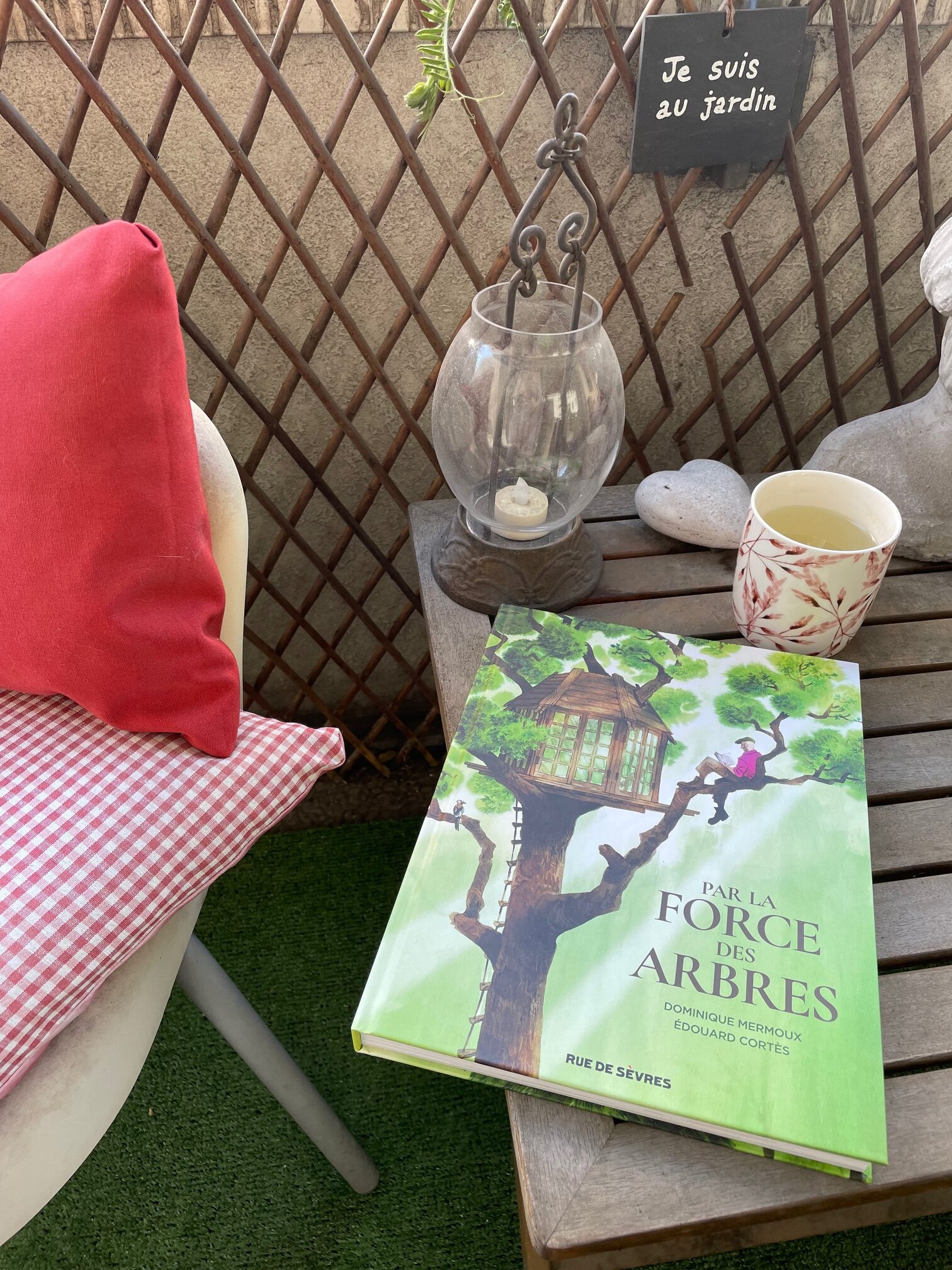 « Par la force des arbres » de Dominique Mermoux et Édouard Cortès…